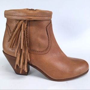 Sam Edelman tan fringe booties